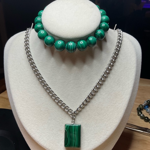 Jewelry - Malachite Bracelet & Necklace Set 💚